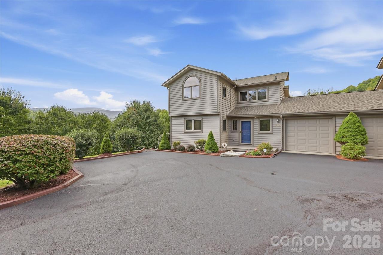 351 Silver Springs Dr. #B, Banner Elk, NC 28604