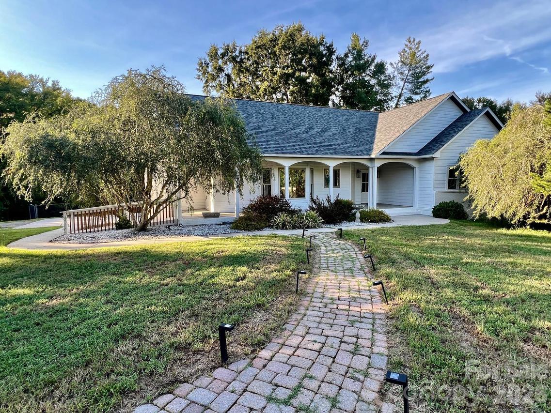 13033 Asbury Chapel Rd., Huntersville, NC 28078