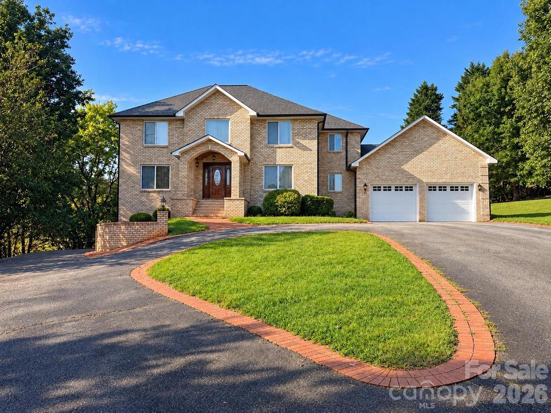 5980 Willowbottom Rd., Hickory, NC 28602