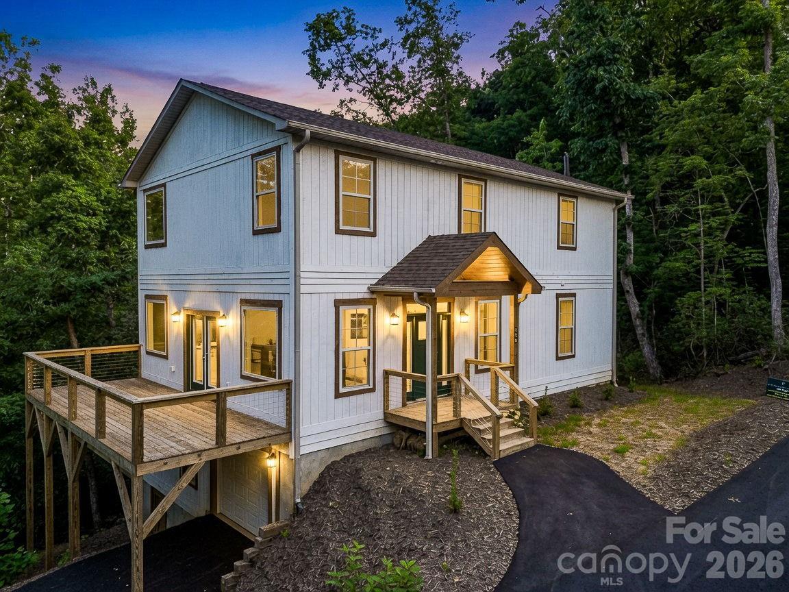 36 Pierpoint Dr., Lake Lure, NC 28746
