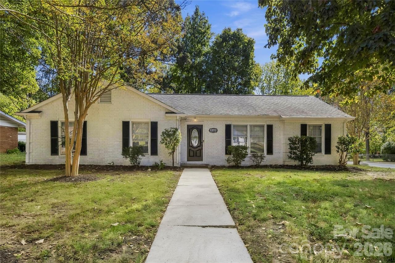 6500 Woodfield Dr., Charlotte, NC 28215