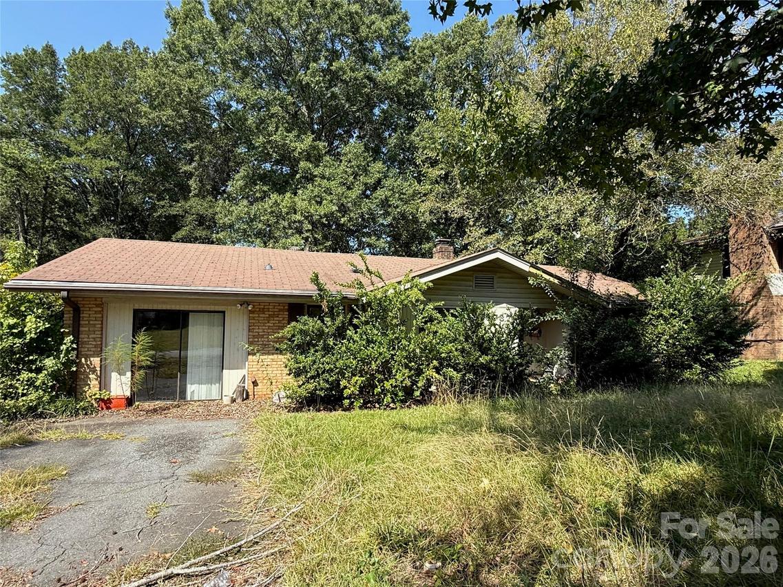 6737 Cardigan Ave., Charlotte, NC 28215