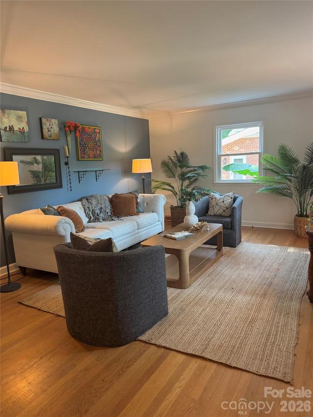 1309 Worcaster Pl., Charlotte, NC 28211
