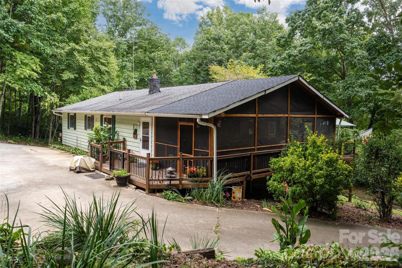 101 Guffey Mountain Rd., Fairview, NC 28730