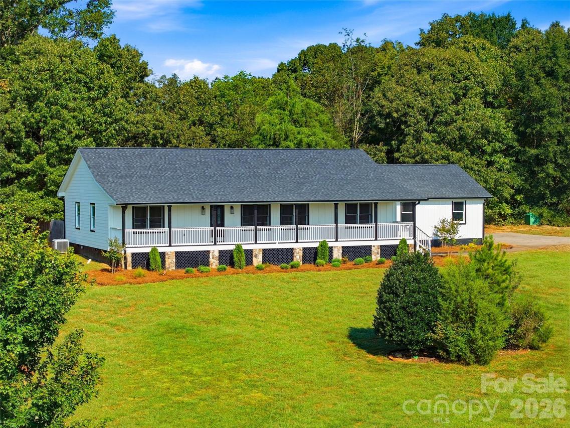 170 Countrytyme Ln., Iron Station, NC 28080