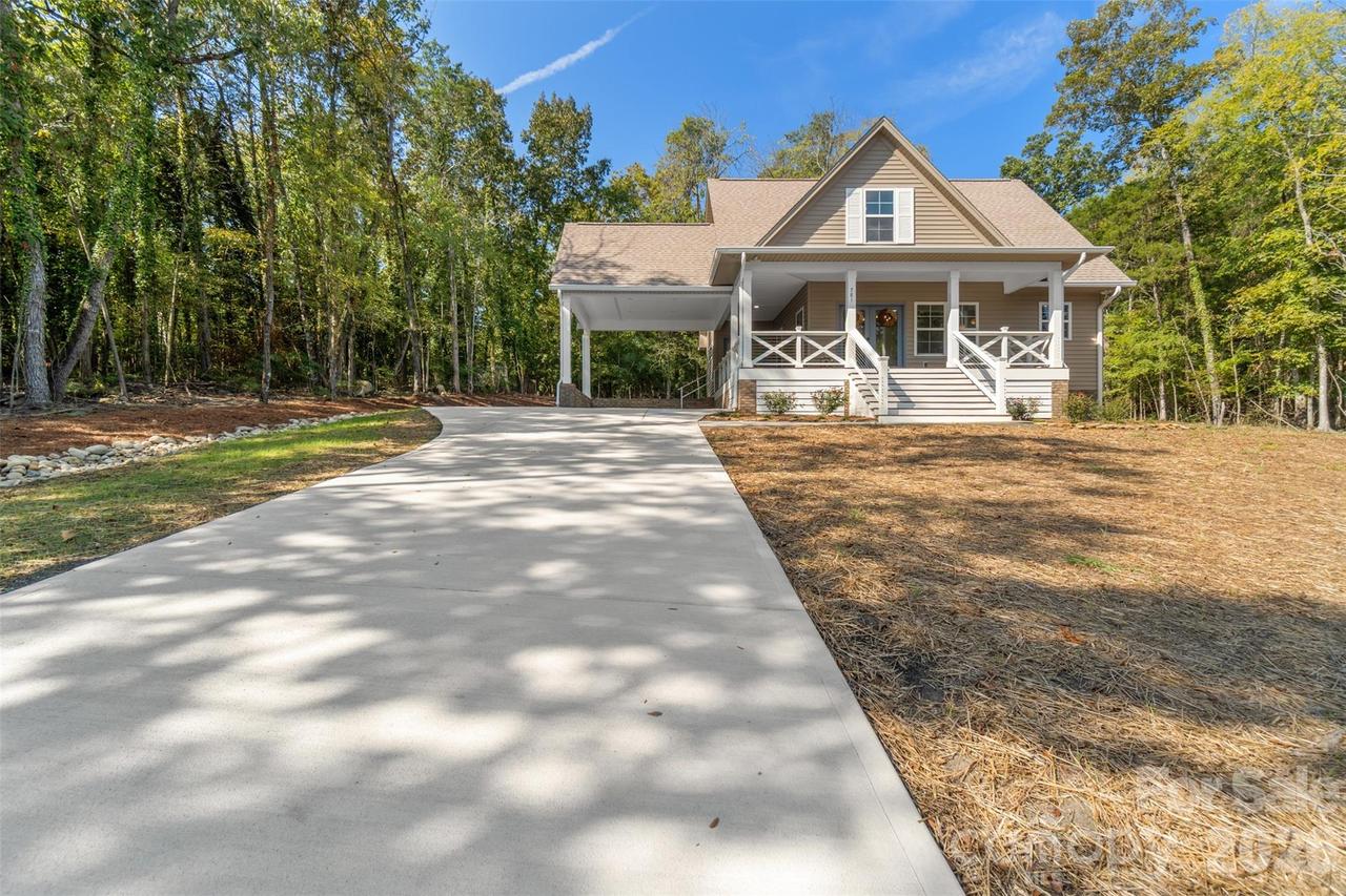 781 Berry Hill Dr., Norwood, NC 28128