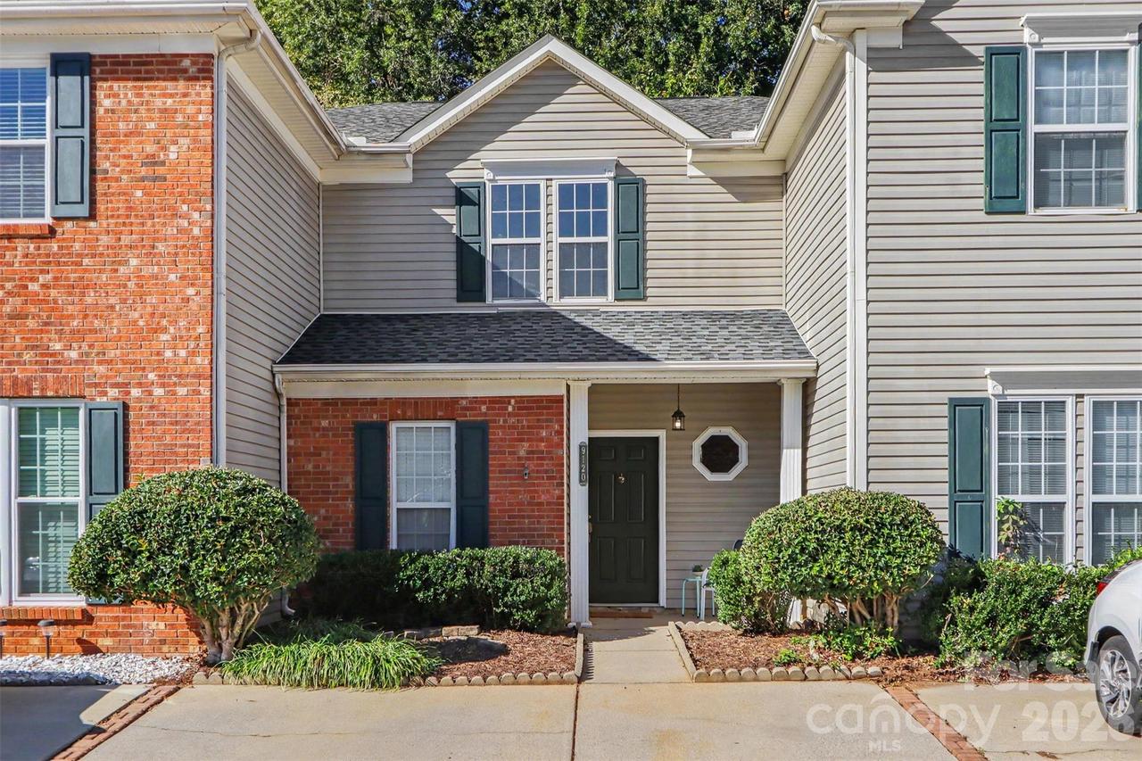 9120 Treyburn Dr., Charlotte, NC 28216