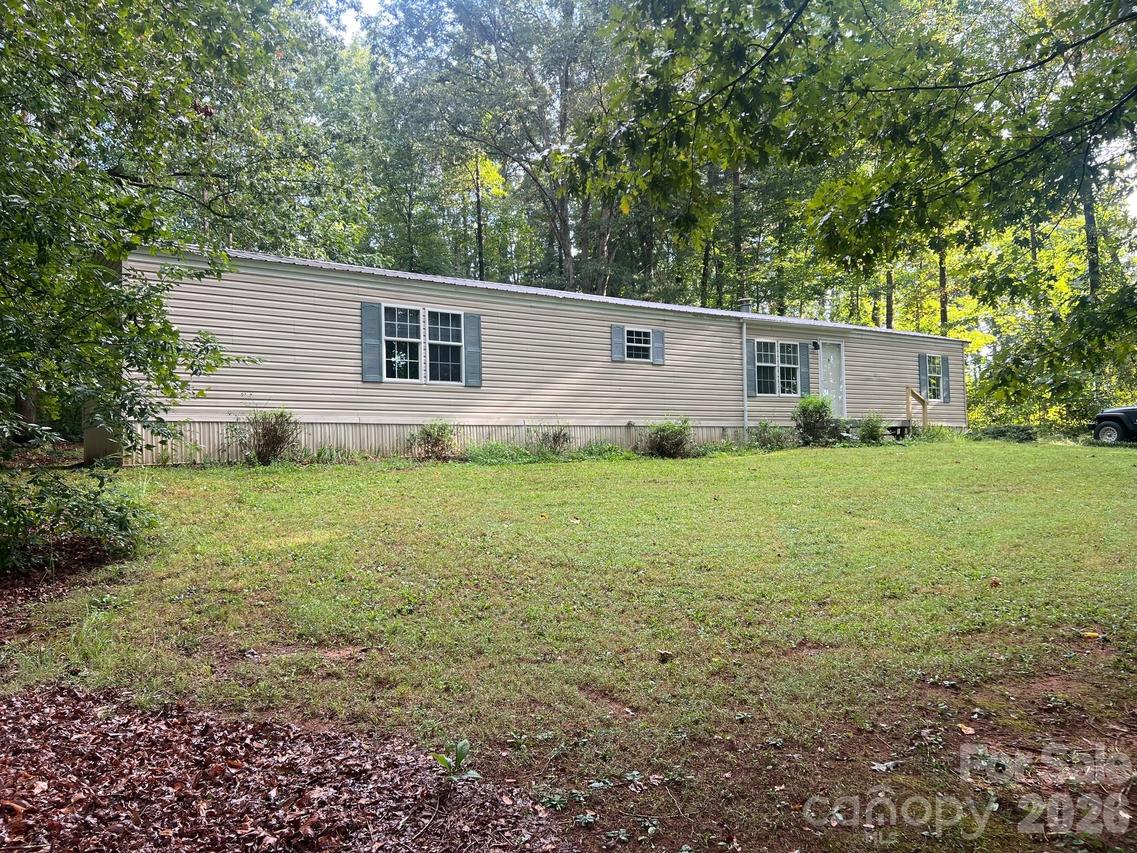 5543 White Oaks Dr., Morganton, NC 28655