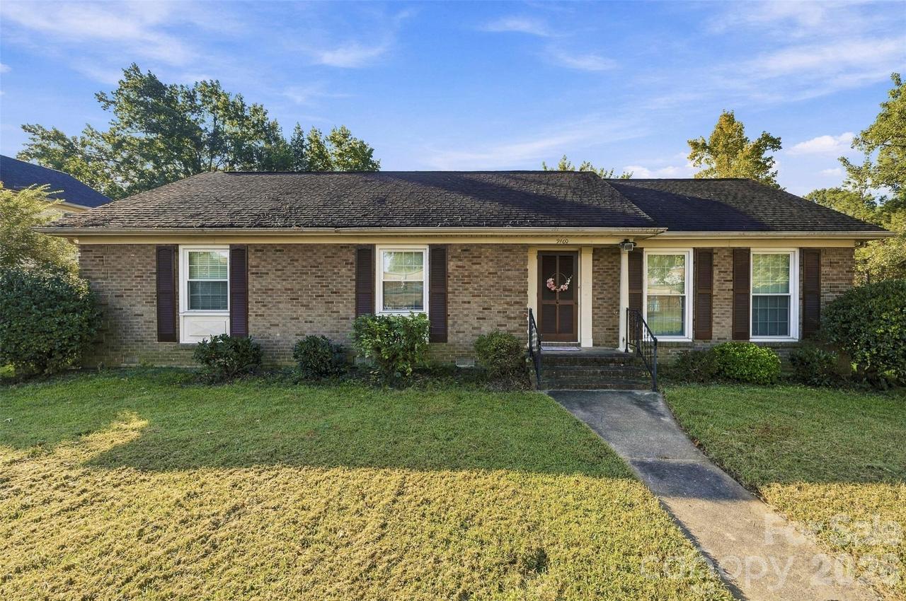 9100 Sandburg Ave., Charlotte, NC 28213