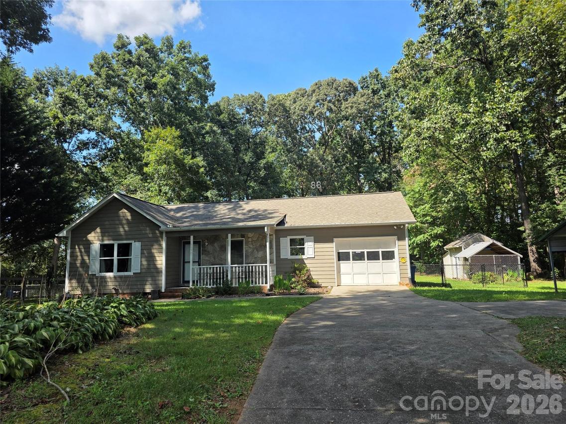 1190 Landsdowne Dr., Conover, NC 28613