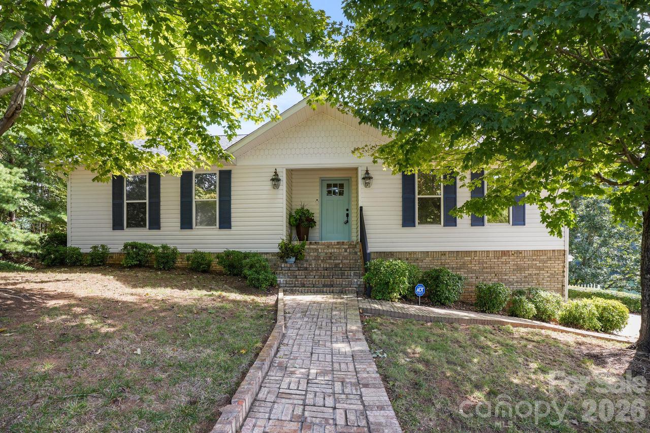 2250 Mallard Cove Dr., Nebo, NC 28761