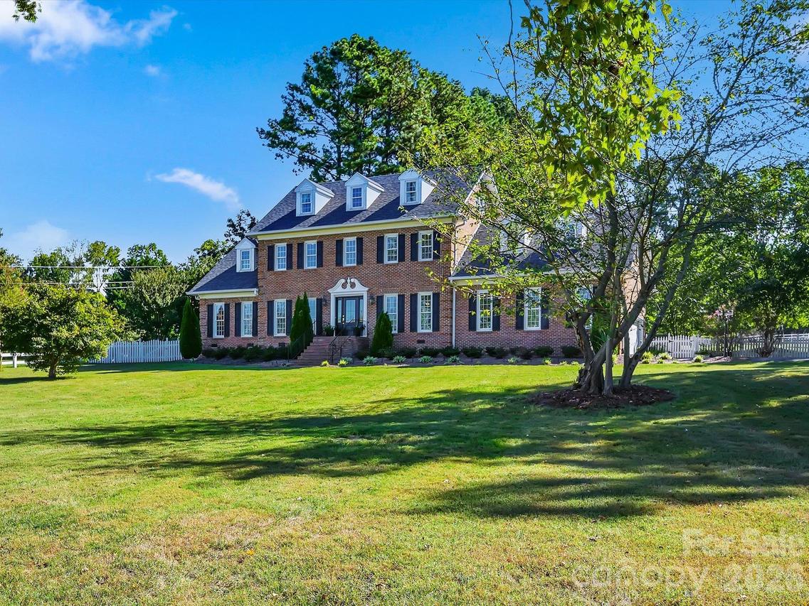 11215 Idlewild Rd., Mint Hill, NC 28105