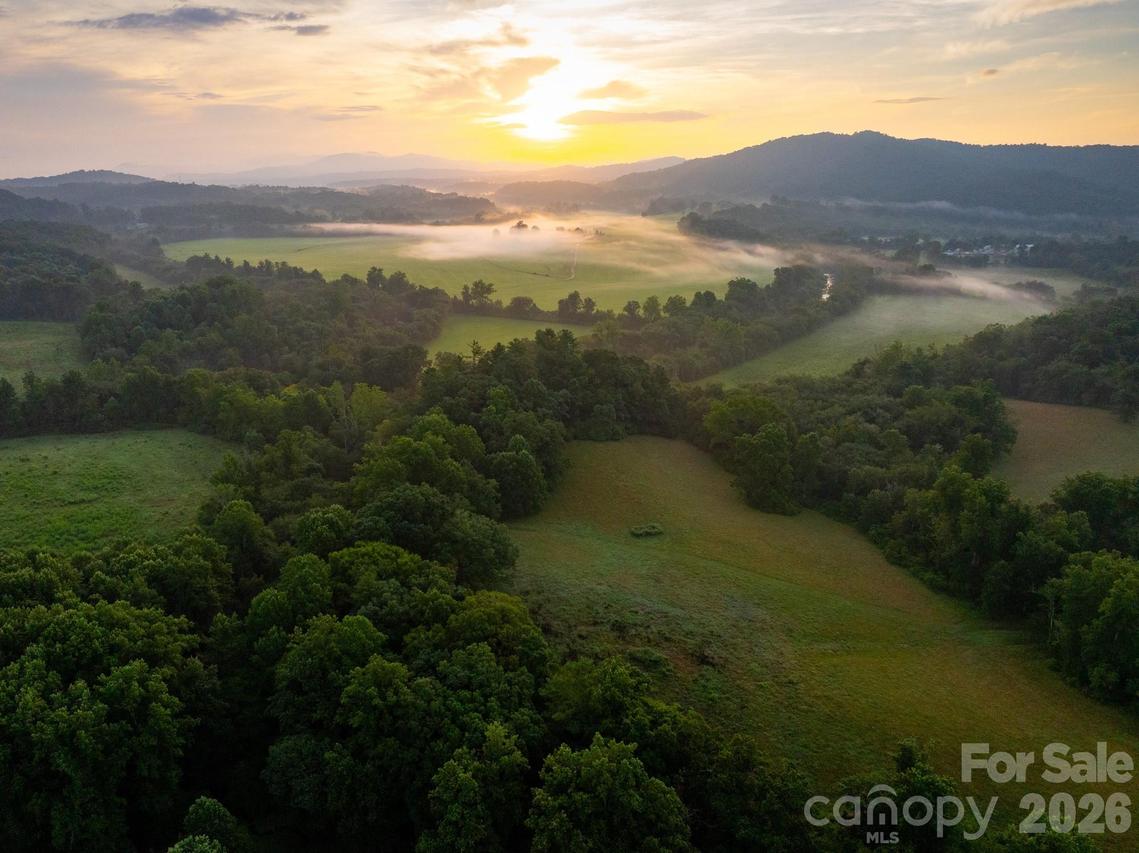 185 Mckinney Rd., Etowah, NC 28729