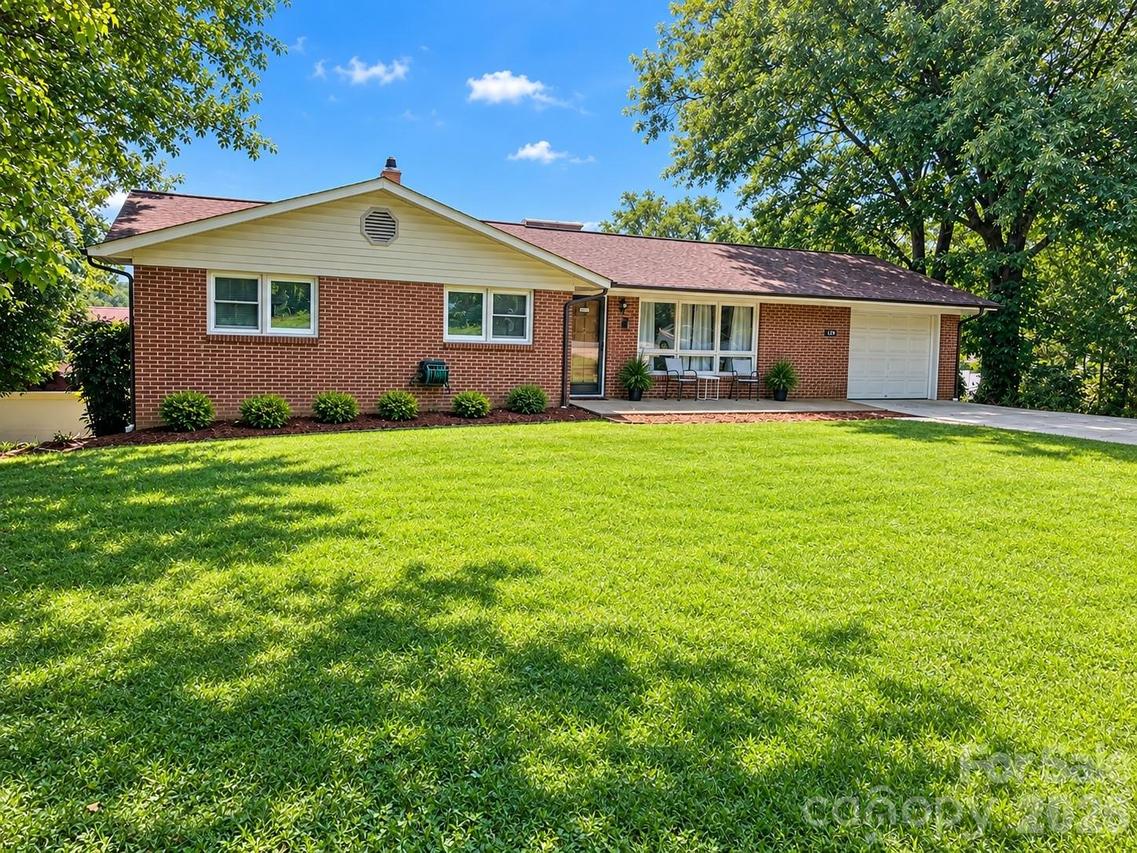 1270 Amherst Rd., Morganton, NC 28655