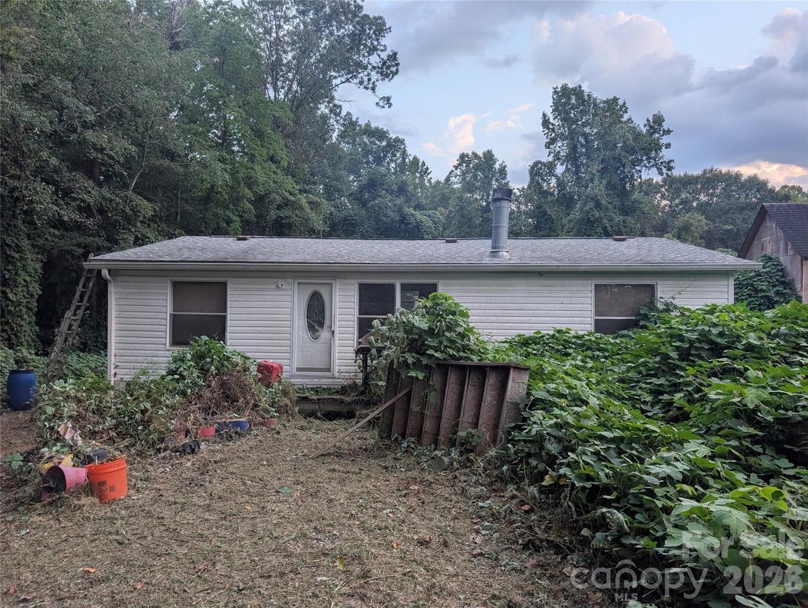 5732 Daybrook Ct., Stanley, NC 28164