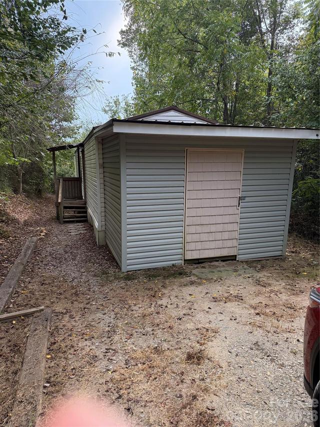 20 Clay Vessel Tr., Candler, NC 28715