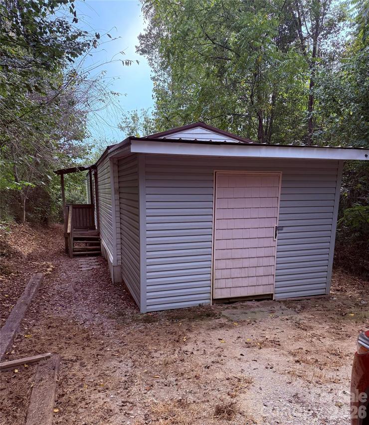 20 Clay Vessel Tr., Candler, NC 28715