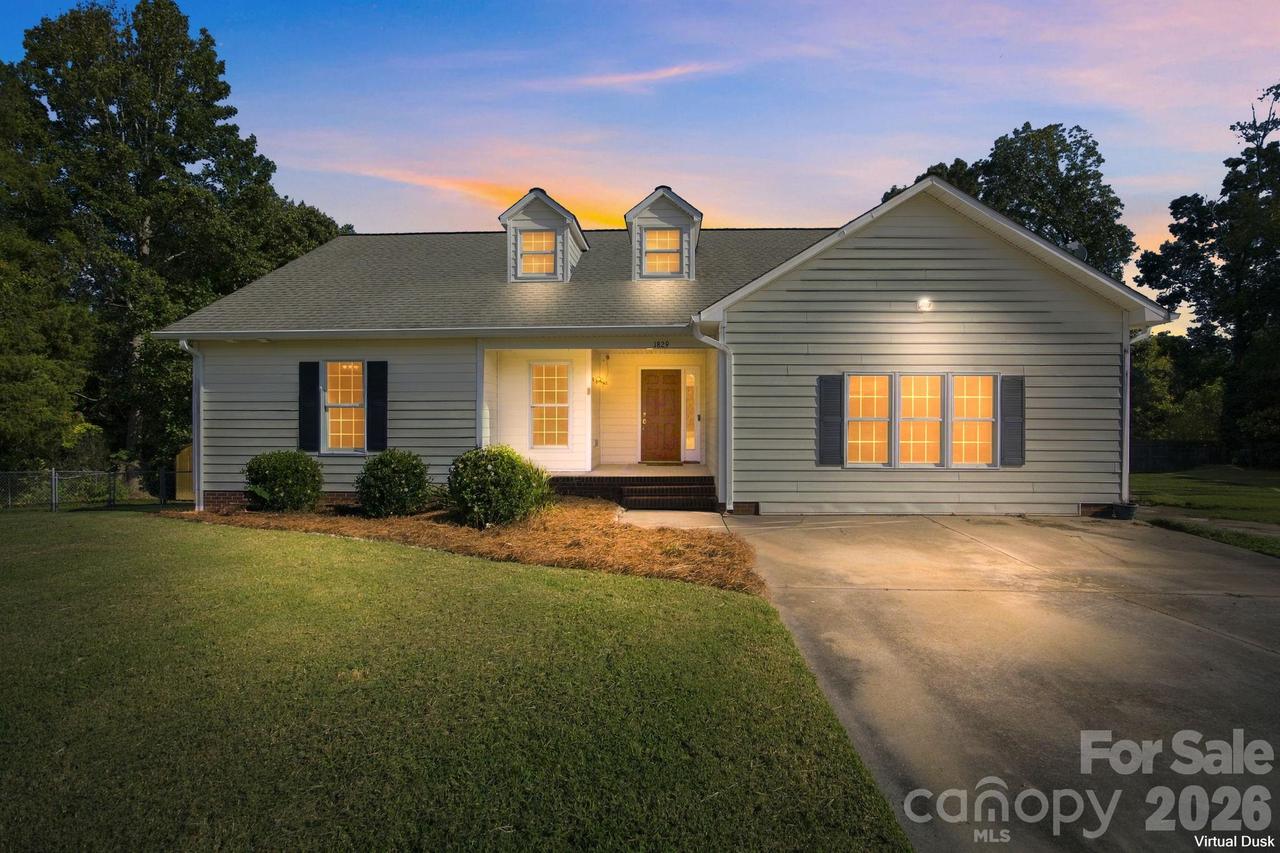 1829 Kenmore Dr., Statesville, NC 28625