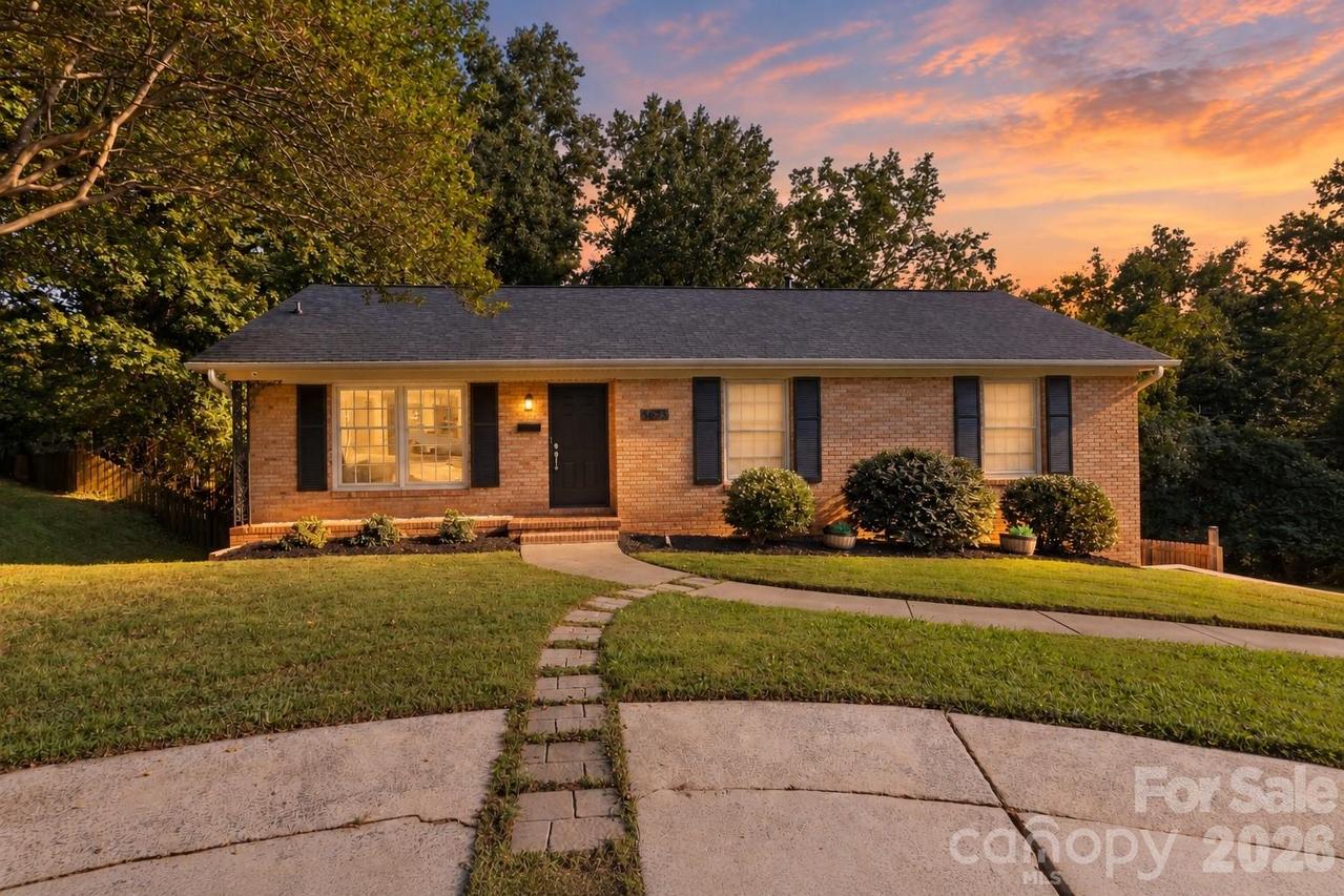 6623 Brookcrest Dr., Charlotte, NC 28210