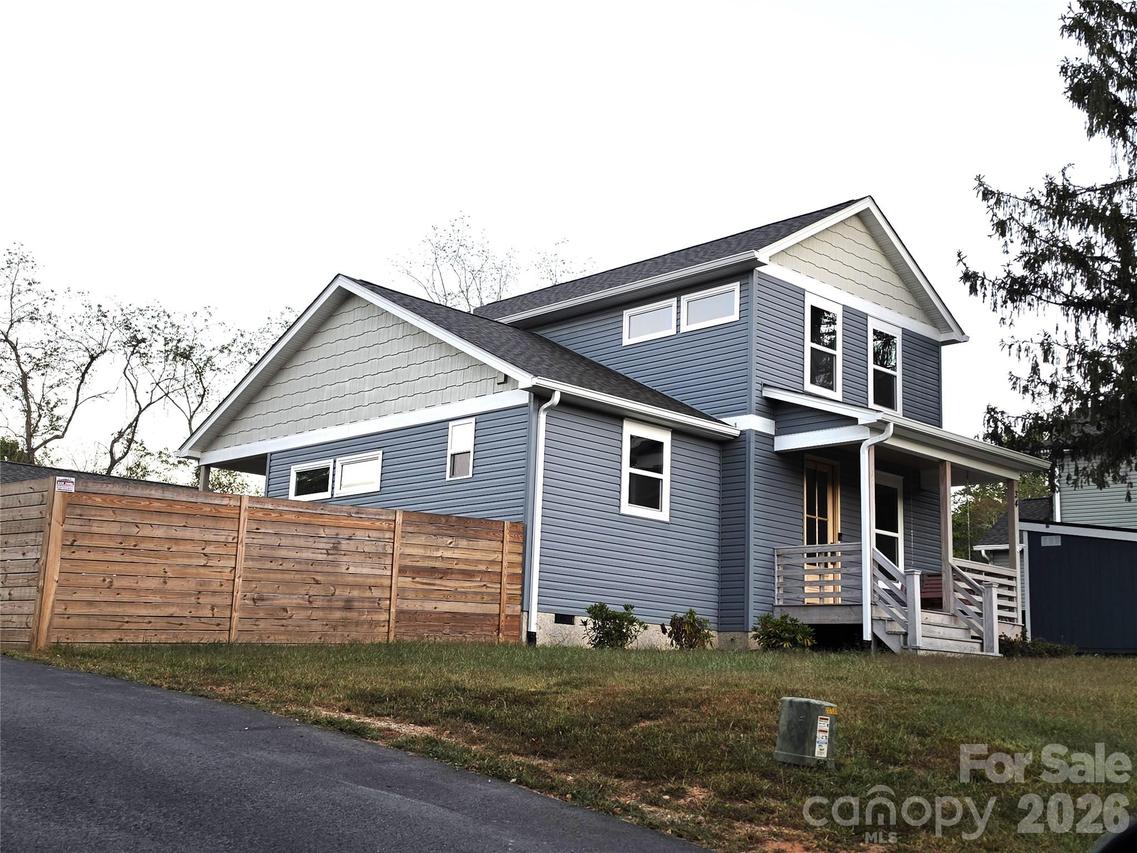 34 Gudger Rd., Candler, NC 28715