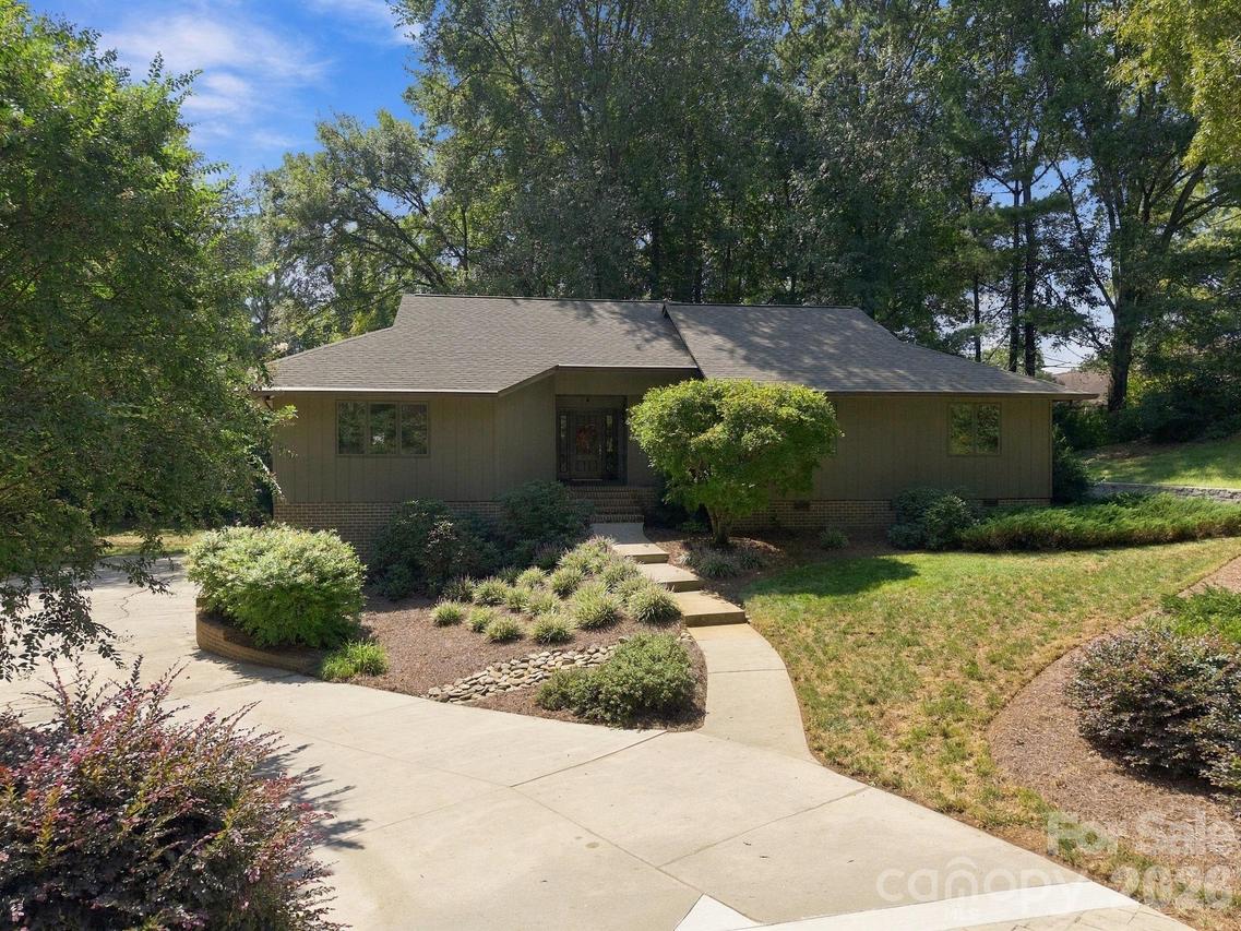 104 Buckingham Pl., Salisbury, NC 28144