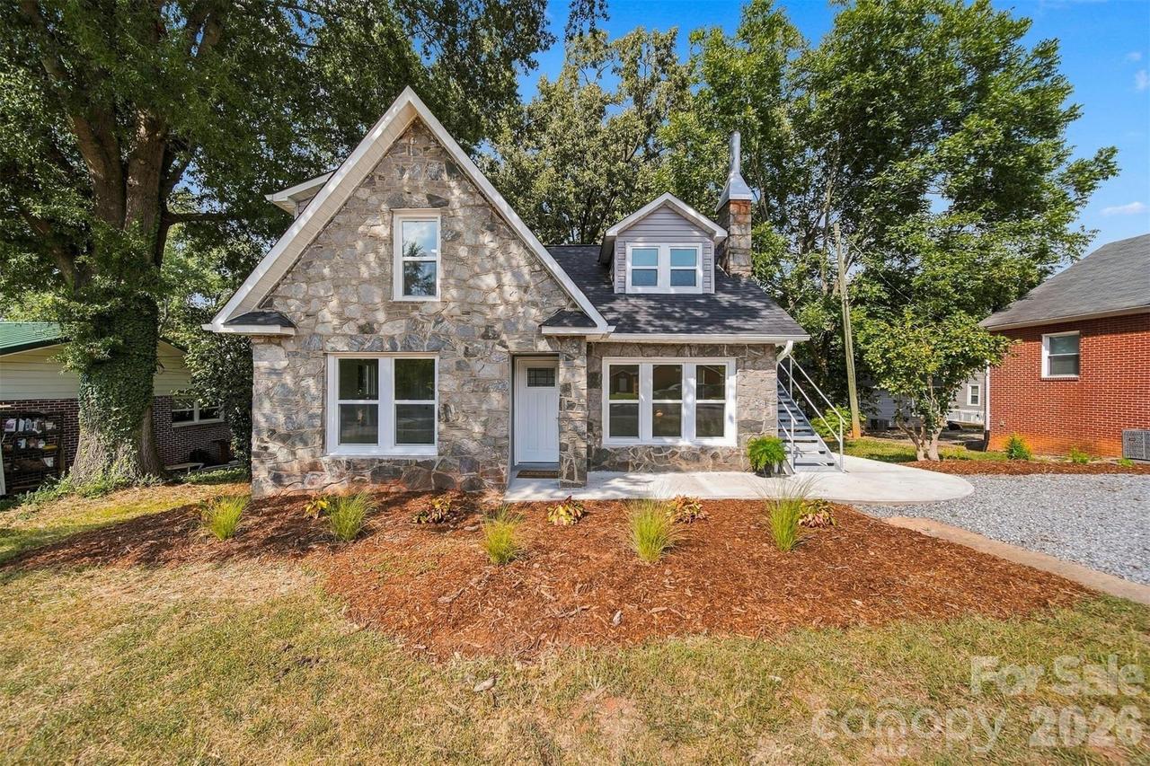 436 N Green St., Morganton, NC 28655