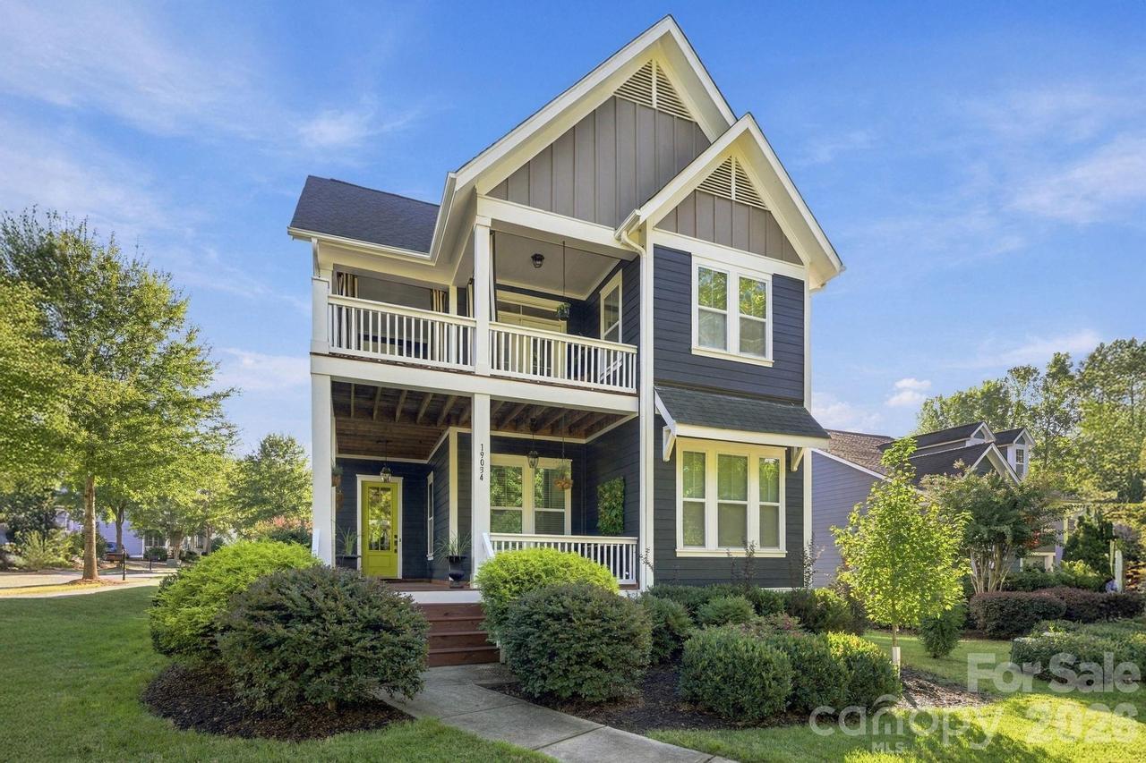 19034 Cypress Garden Dr., Davidson, NC 28036