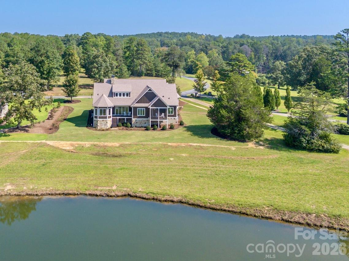978 Mapleton Ln., Columbus, NC 28722