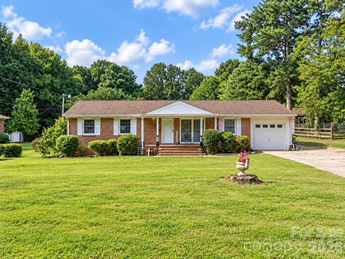 20914 Academy St., Cornelius, NC 28031