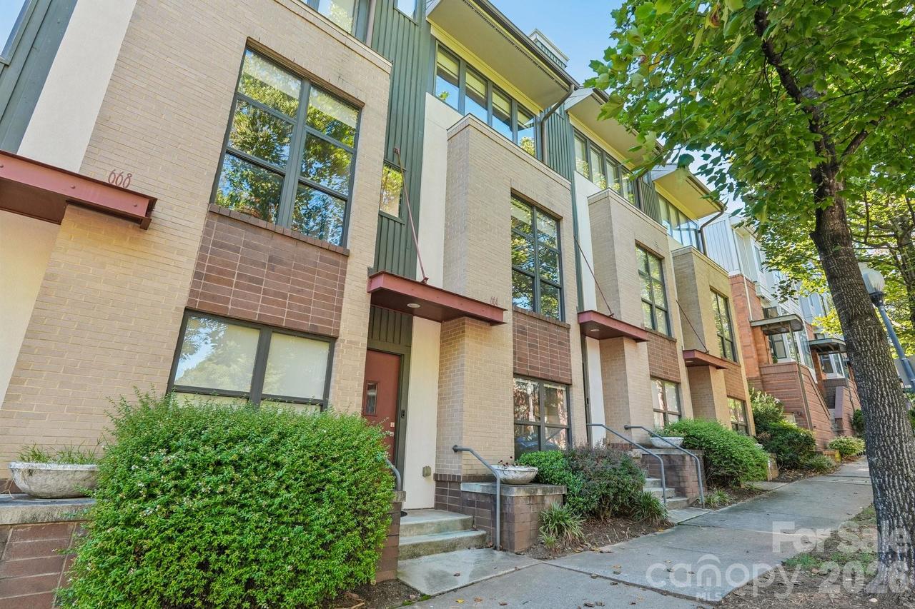 664 Garden District Dr., Charlotte, NC 28202
