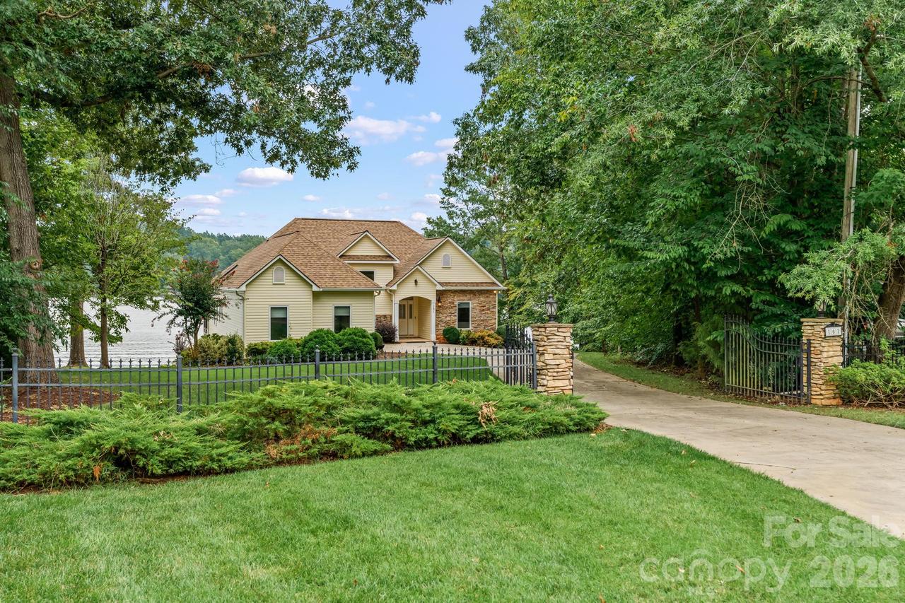 161 Abbotts Ct., Lexington, NC 27292