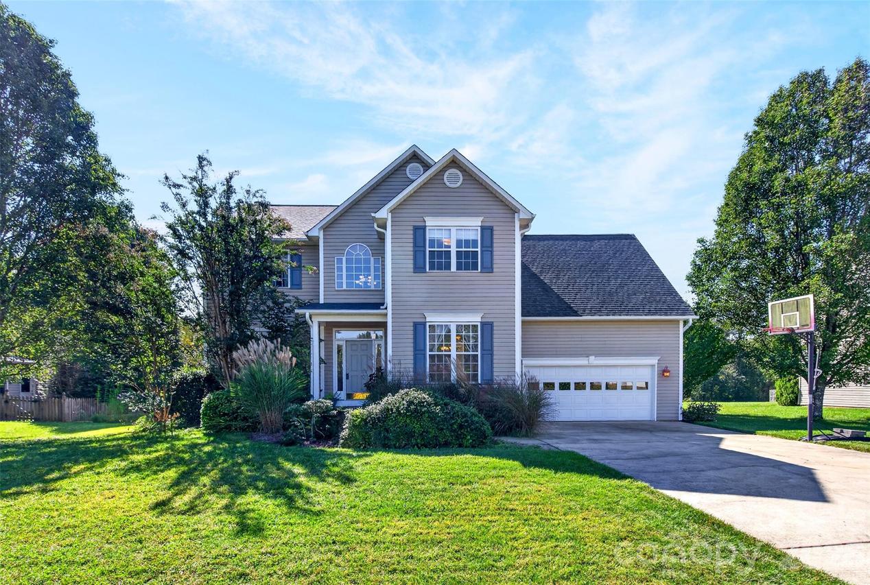 394 English Oak Rd., Fletcher, NC 28732