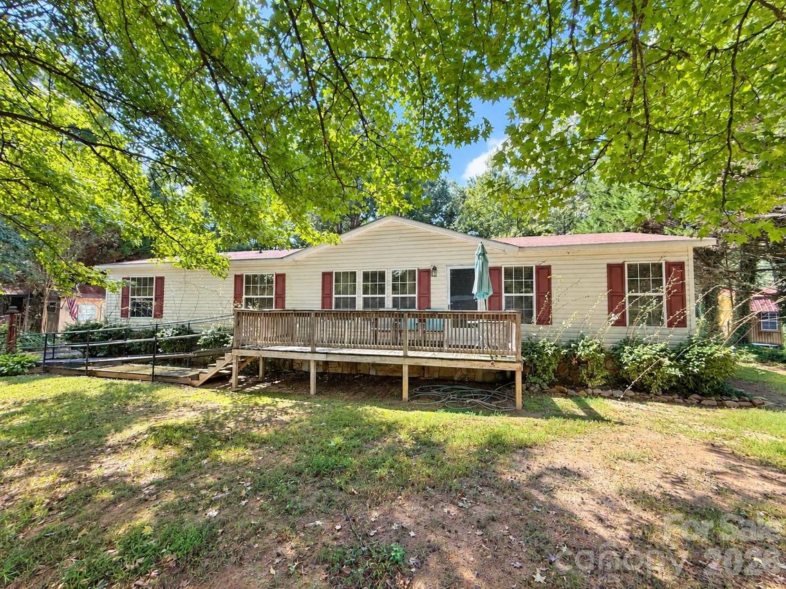 8596 Ledford Ave., Connelly Springs, NC 28612