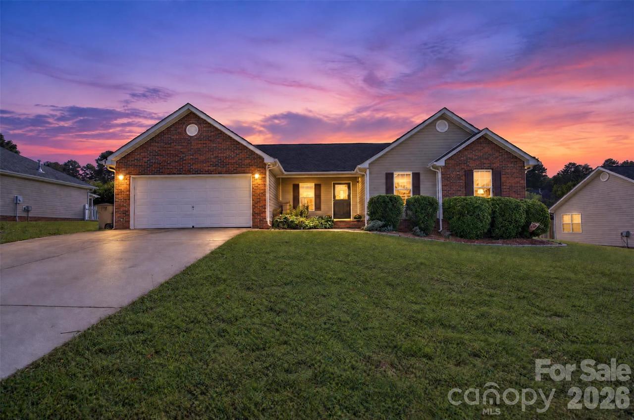 2007 Stepping Stone Ln., Monroe, NC 28110
