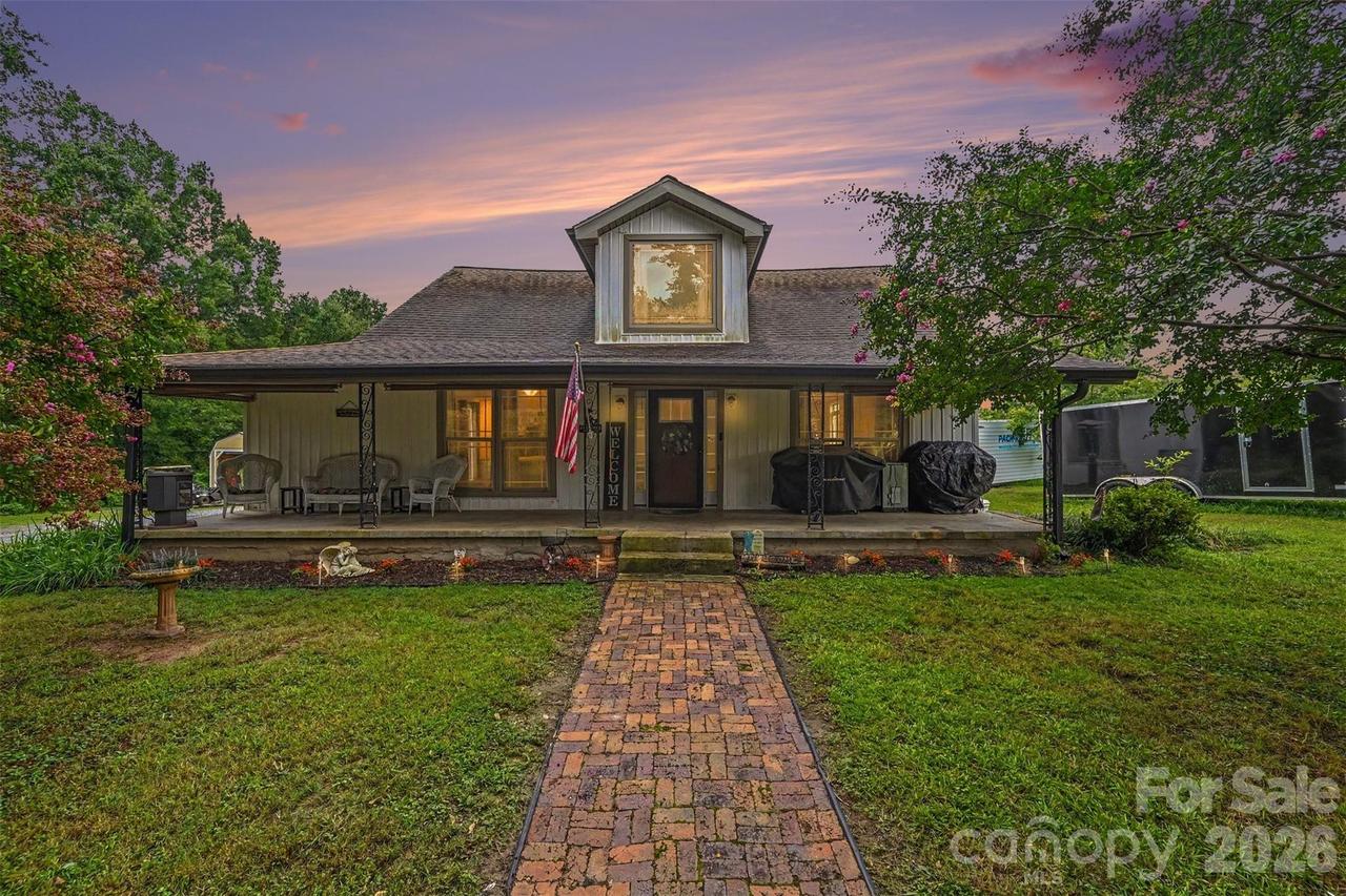 106 Guffey Rd., Cherryville, NC 28021