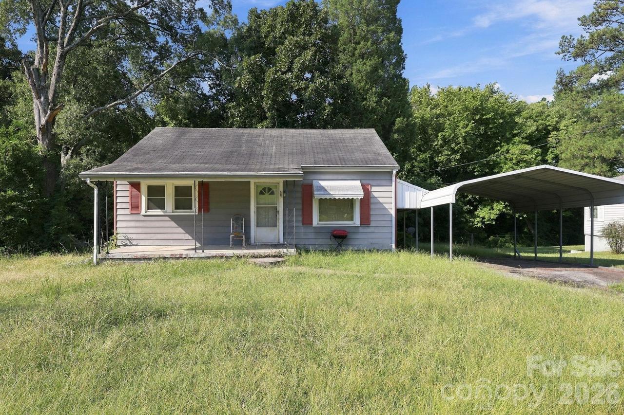 507 Fairbluff Ave., Salisbury, NC 28146