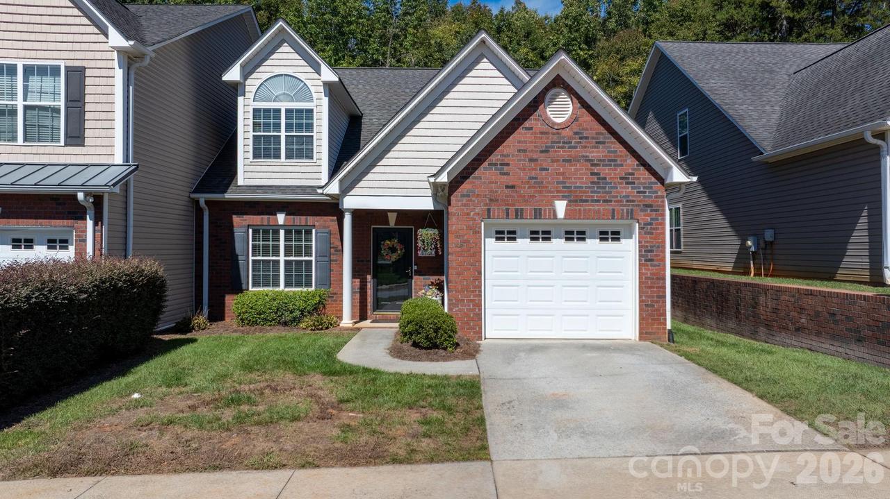 4746 Braxton Gate Ln. #8, Hickory, NC 28602