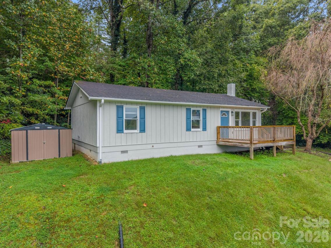 117 Drexel Rd., Hendersonville, NC 28739