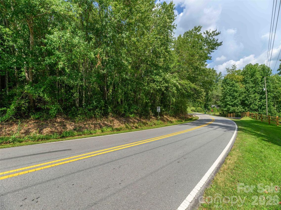 Hoopers Creek Rd., Fletcher, NC 28732