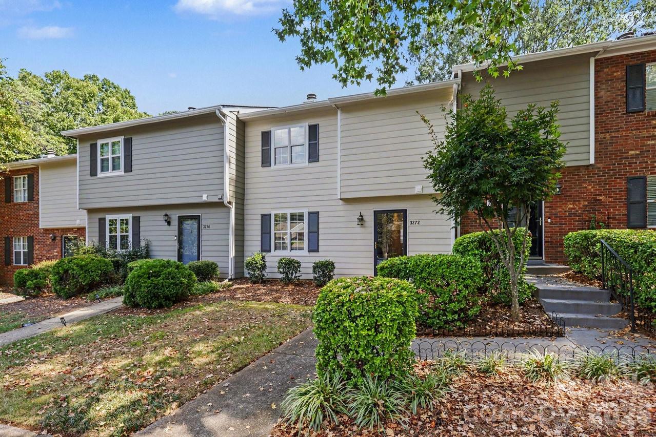 3272 Heathstead Pl., Charlotte, NC 28210