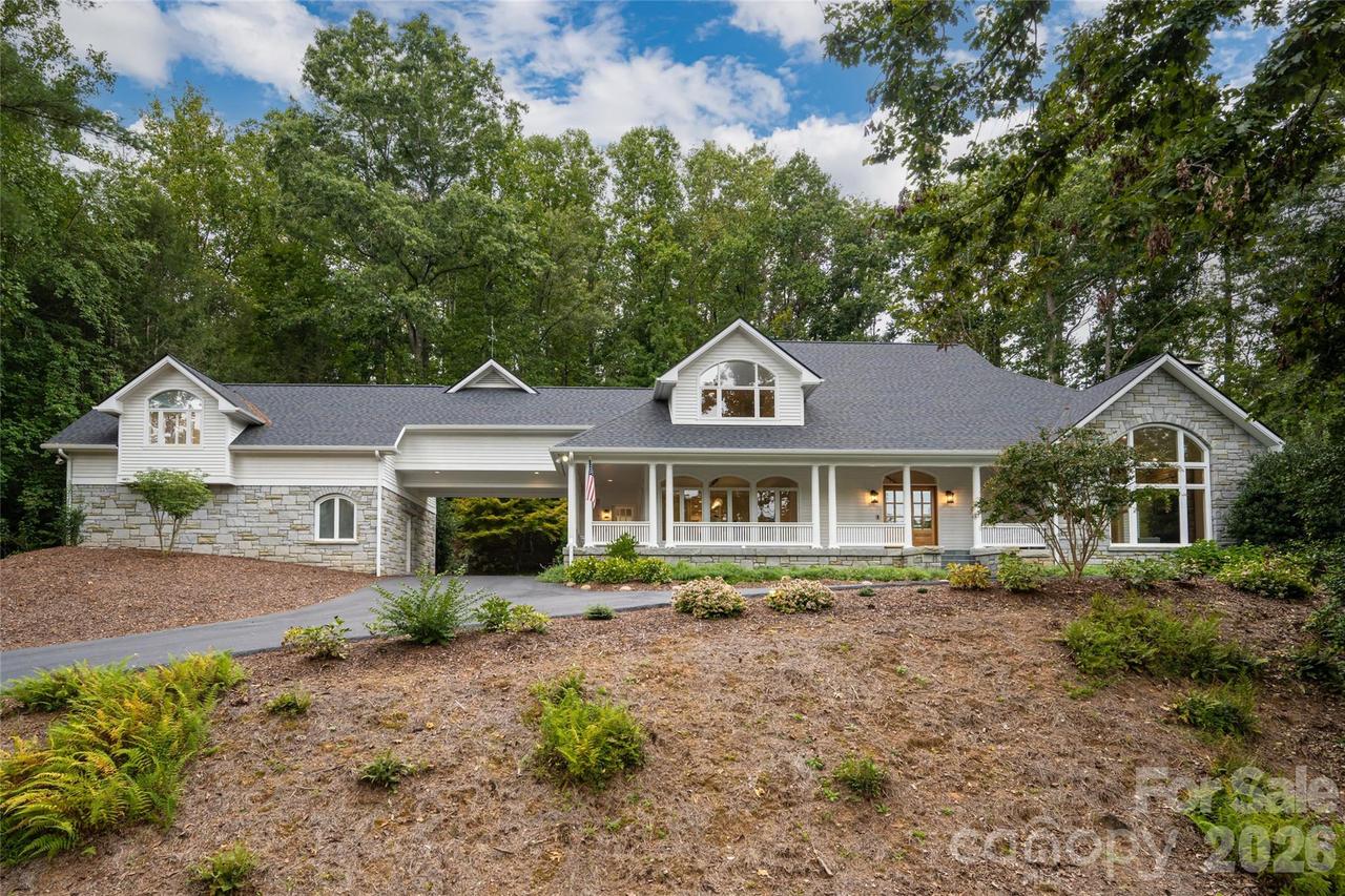4 Cedar Hill Dr., Asheville, NC 28803