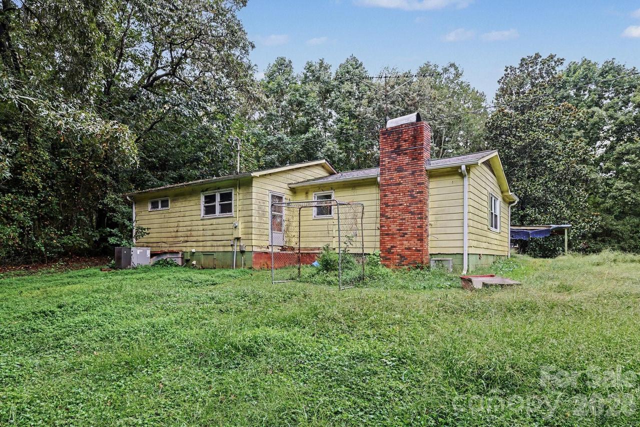 6872 Jake Seagle Rd., Vale, NC 28168