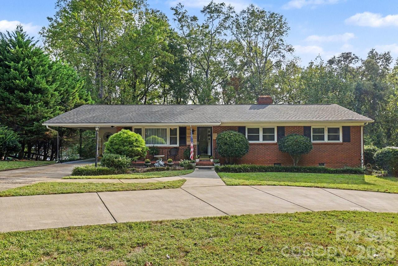 1910 Wildwood Rd., Gastonia, NC 28052