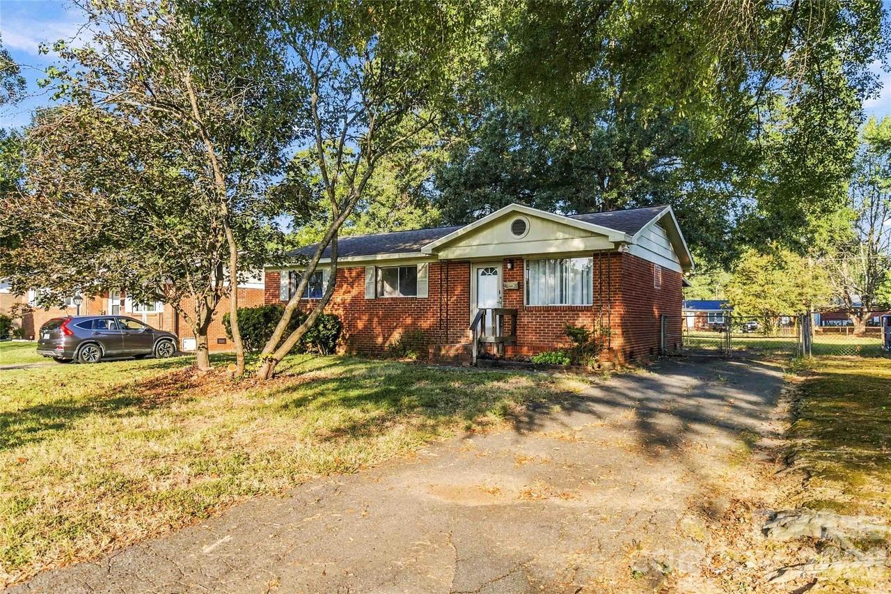 4629 Monmouth Dr., Charlotte, NC 28269