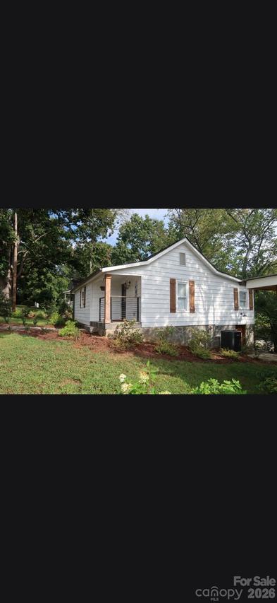 102 Reynolds Rd., North Wilkesboro, NC 28659