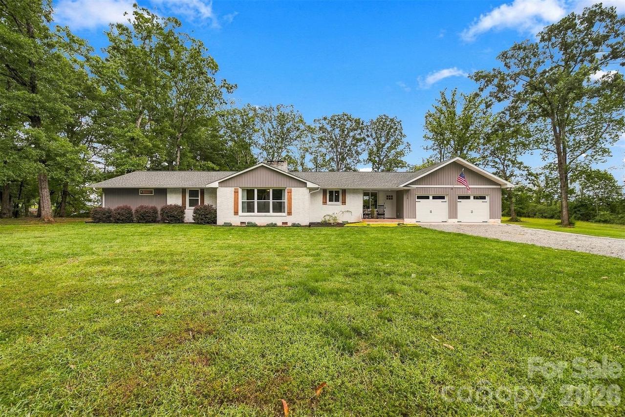118 Chestnut Oak Rd., Union Grove, NC 28689