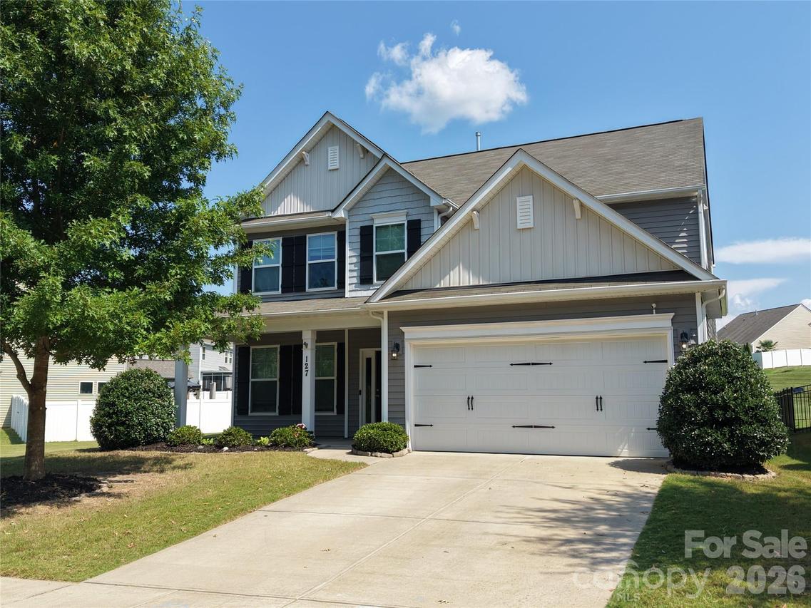 127 Lantern Acres Dr., Mooresville, NC 28115