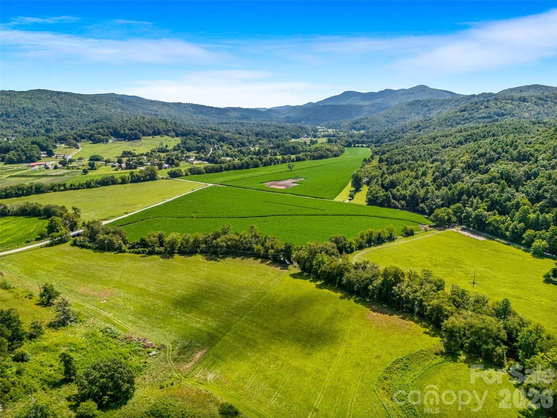 96 Merle Farm Ln., Pisgah Forest, NC 28768