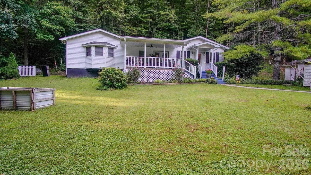 1815 Longbottom Rd., Mcgrady, NC 28649
