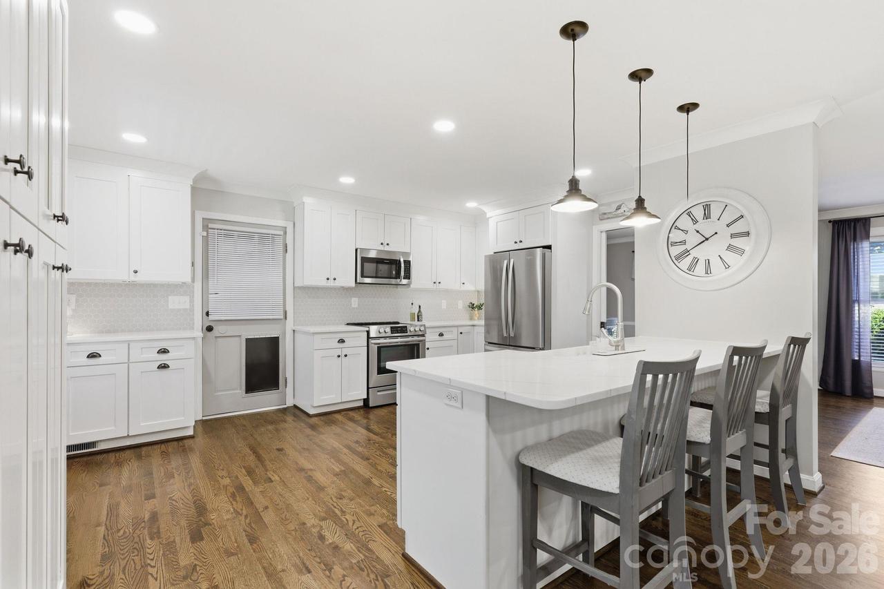 8317 Fallsdale Dr., Charlotte, NC 28214